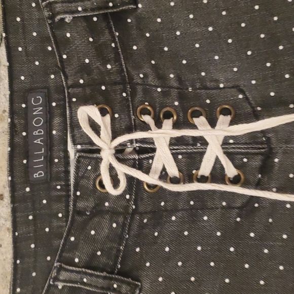 Billabong Shorts, Black, Polkadot, Cut-off, Distressed Jean Shorts. Size 5. - Picture 3 of 6
